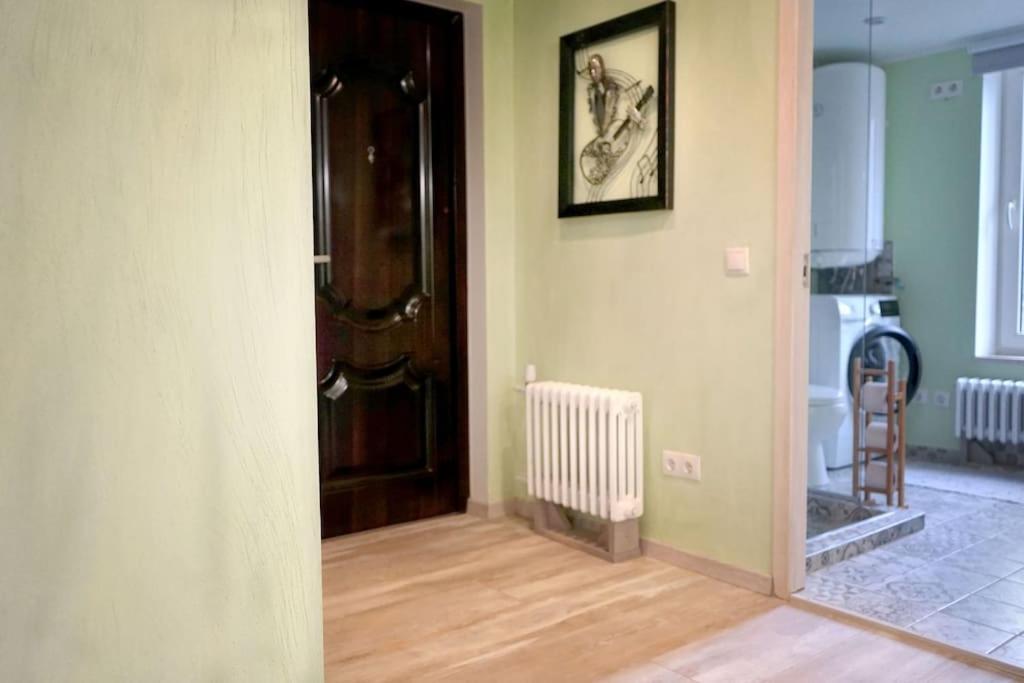 Prime 2Br/Ba Apt Next To Main Station & Olympic Center Liepāja Buitenkant foto