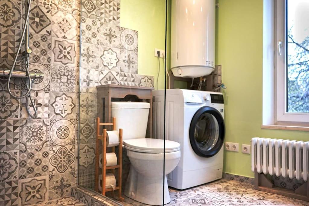 Prime 2Br/Ba Apt Next To Main Station & Olympic Center Liepāja Buitenkant foto
