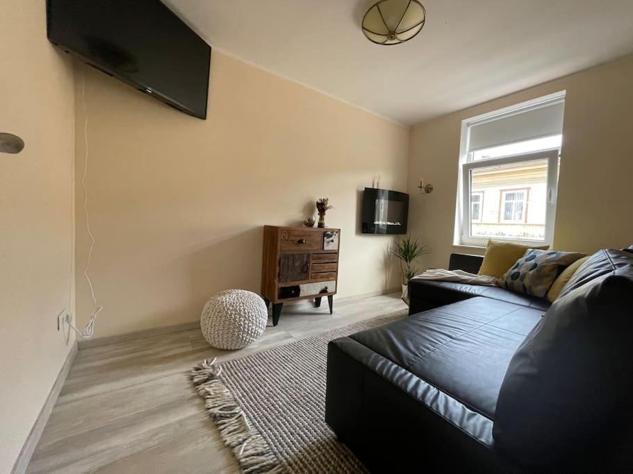 Prime 2Br/Ba Apt Next To Main Station & Olympic Center Liepāja Buitenkant foto